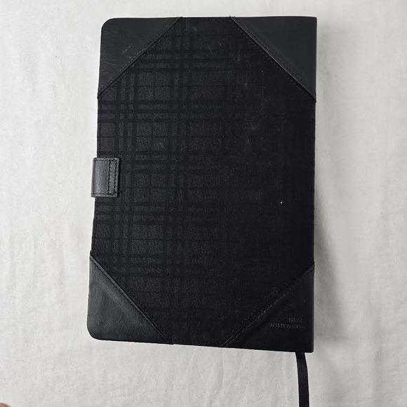 Thomas Nelson NKJV Ultraslim Bible Large Print Designer Series King James 2008 - Picture 3 of 6